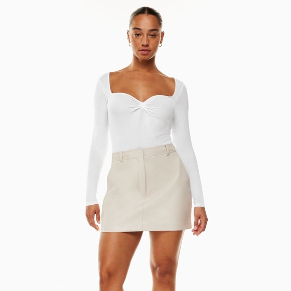 Babaton Soho Top - Picture 2 of 7